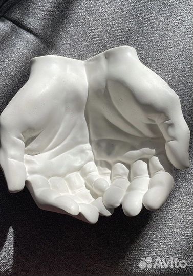 Руки Давида подставка для свечи