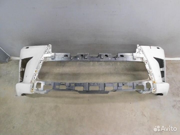 Бампер передний Lexus LX570