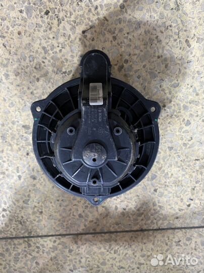 Моторчик печки granta