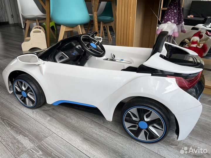 Электромобиль детский BMW i8