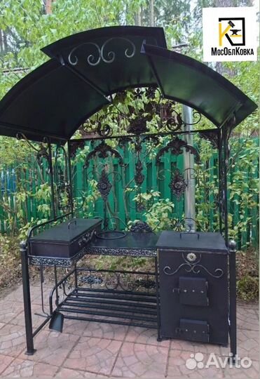 Мангал с крышей и печью