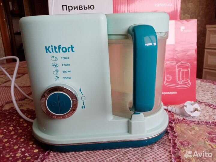 Блендер-пароварка Kitfort + фартучек для кормления