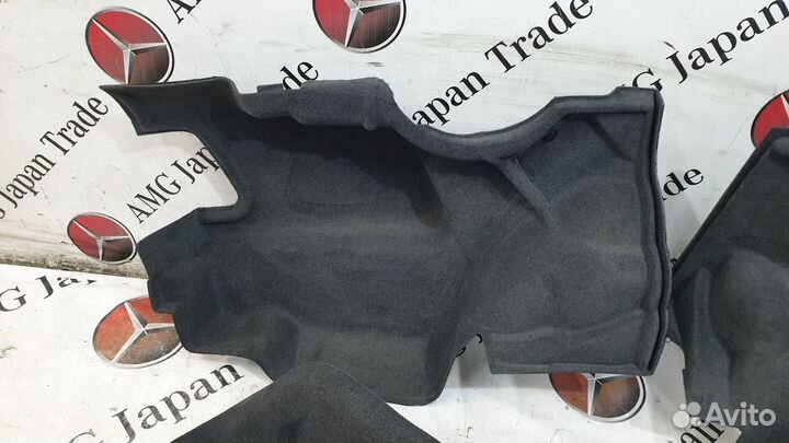 Обшивка багажника на Mercedes-Benz W124 E
