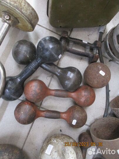 Спорт инвентарь и кувалда для боксёров