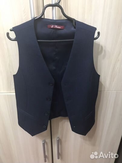 Жилетка для мальчика школьная синяя 140