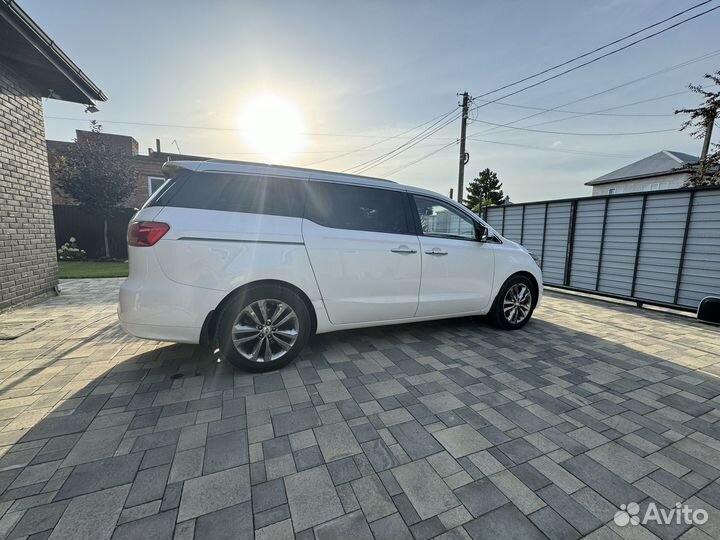 Kia Carnival 2.2 AT, 2018, 109 000 км