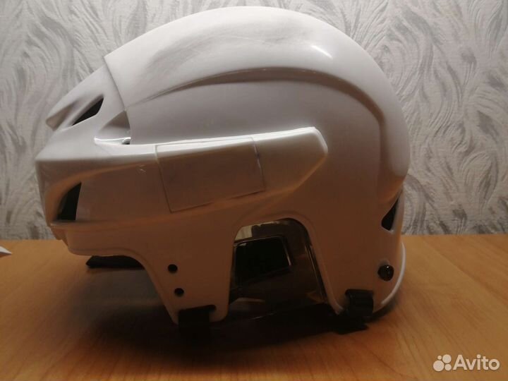 Шлем хоккейный