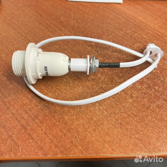 Цоколь е14 с проводом от настольной лампы