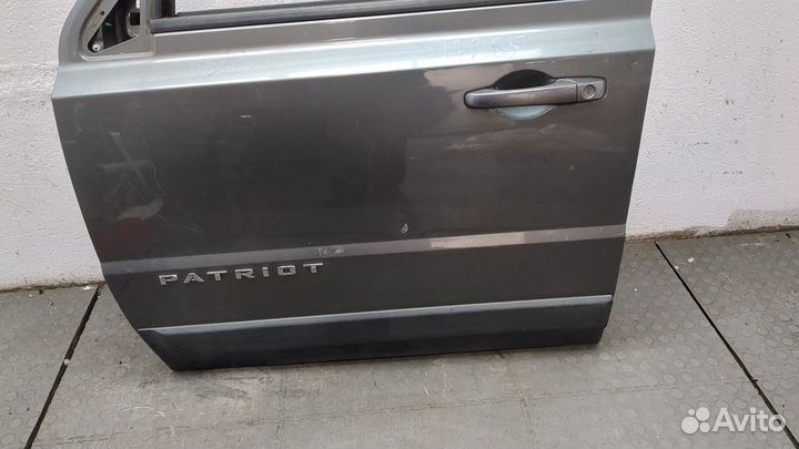 Дверь боковая левая передняя Jeep Patriot 2010, 2011