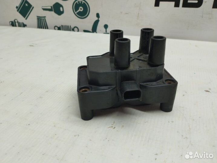 Катушка зажигания Ford Focus хэтчбек 2010