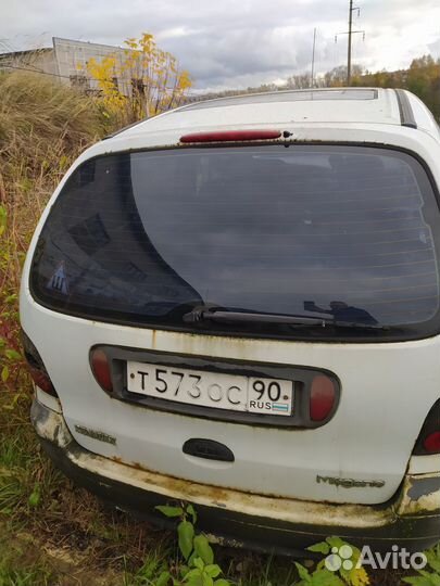 Крышка багажника рено меган сценик белая