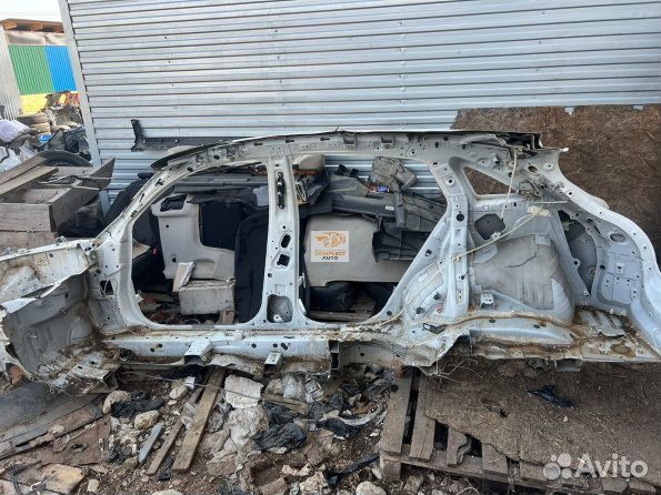 Боковина / четверть задняя правая Infiniti FX/QX70