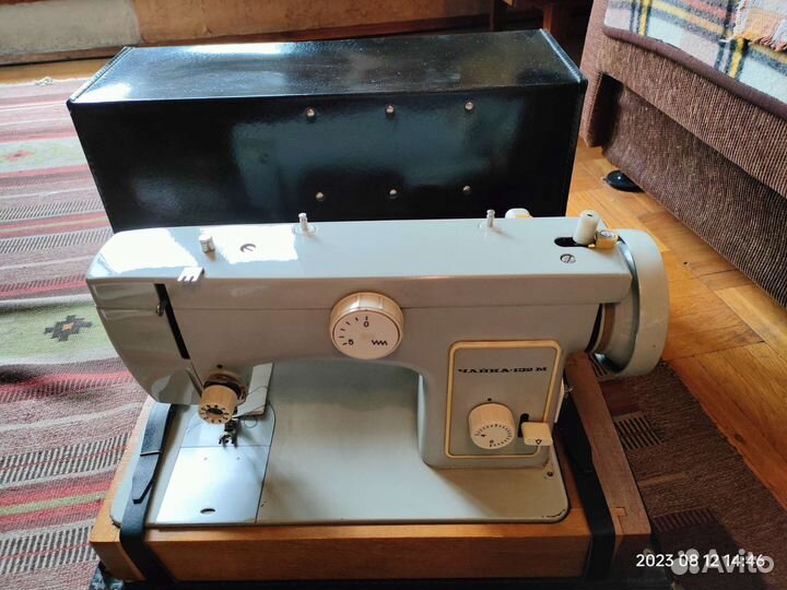 Швейная машинка Чайка 132м