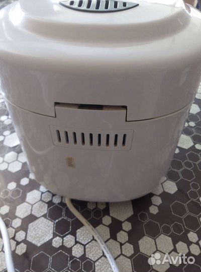 Хлебопечка Saturn