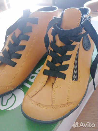 Ботинки женские 36 размер новые. Кожа