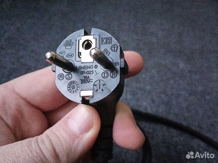 Кабель питания для компьютера, монитора, принтера