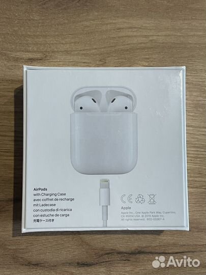 Новые Apple AirPods 2