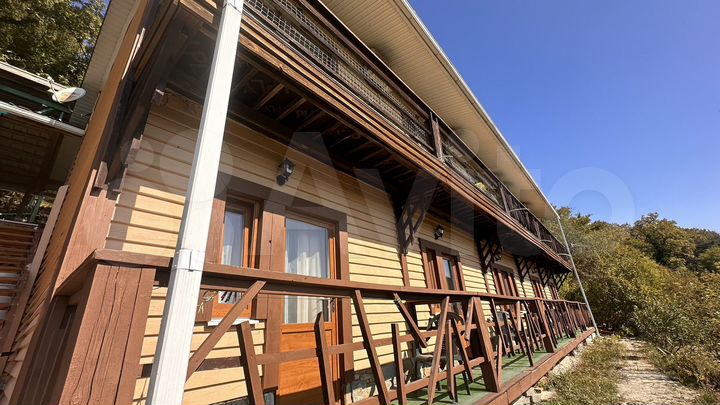 Дом 170 м² на участке 7 сот.