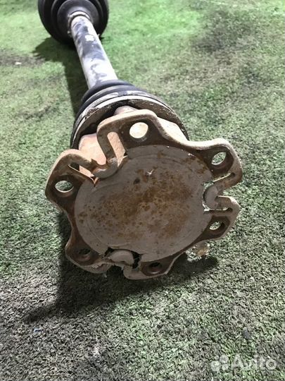 Привод передний правый Audi A8 D3 BVJ 4.2 FSI 2007