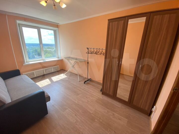 2-к. квартира, 52 м², 10/12 эт.