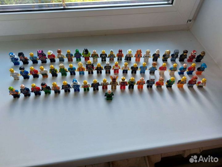 Lego фигурки 64 шт