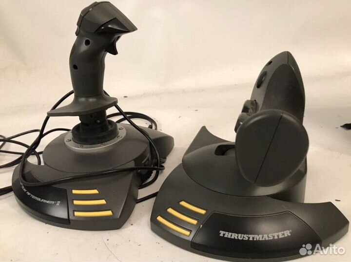 Джойстик Thrustmaster