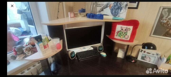 Компьютерный стол