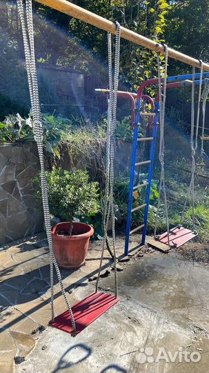 Детская спортивная площадка уличная