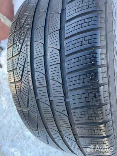 Pirelli Winter Sottozero 240 Serie II 275/40 R19 105V