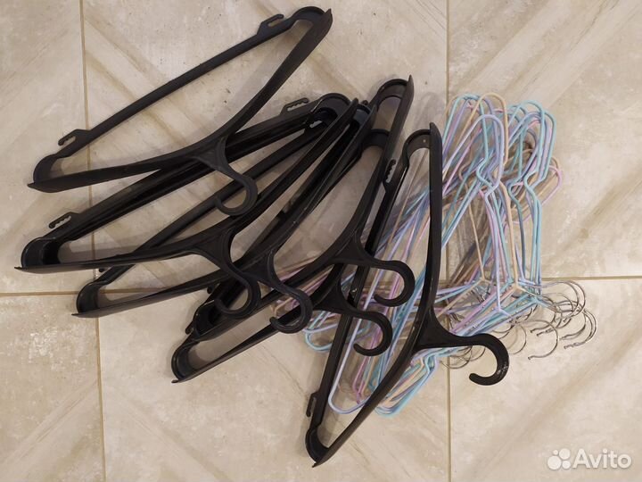 Вешалки плечики