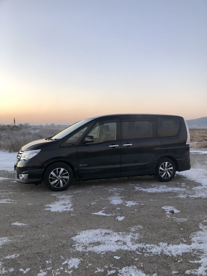 Nissan Serena: фото владельца