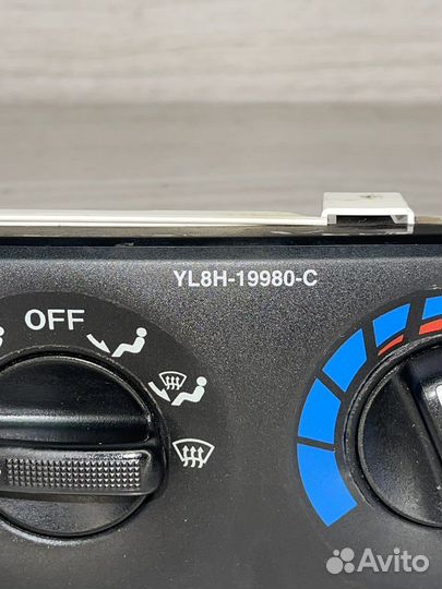 Блок управоерия печкой мазда трибут