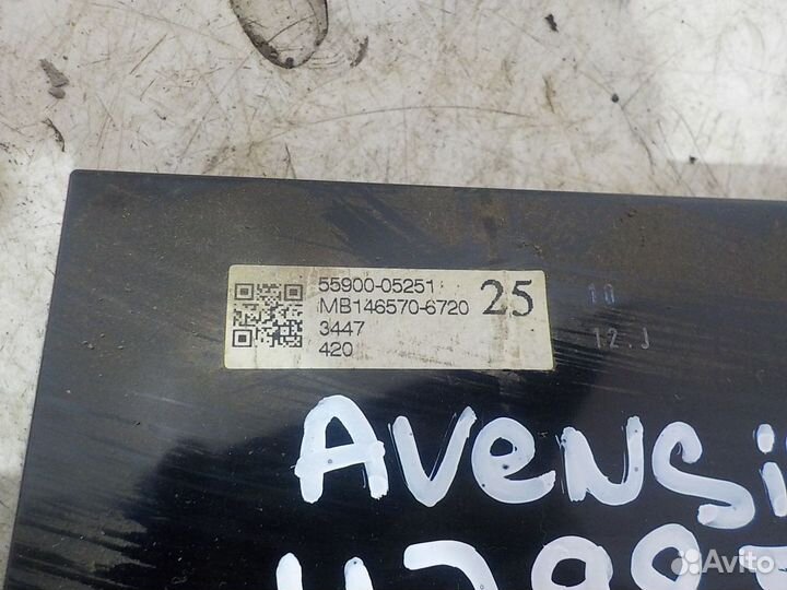 Блок управления печкой Toyota Avensis