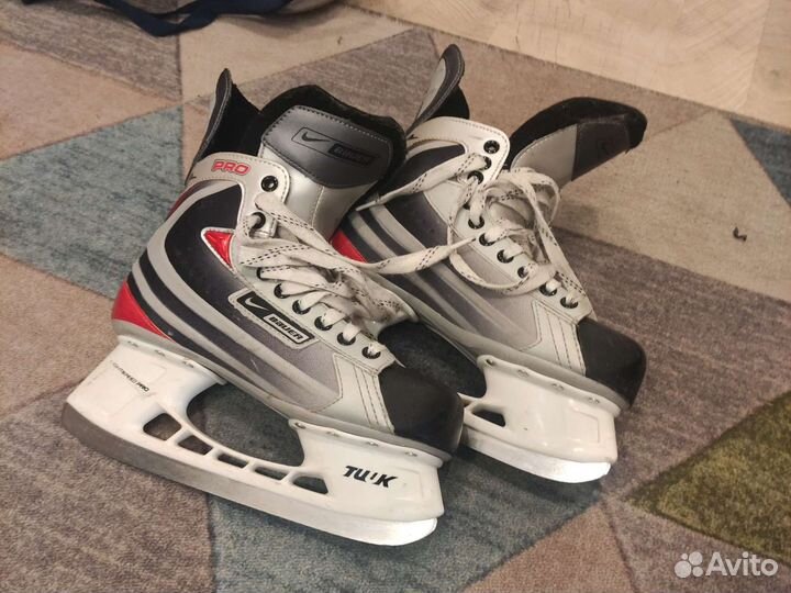Хоккейные коньки Bauer Vapor Pro 41 размер