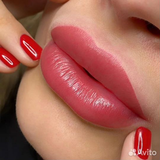 Перманентный макияж губ