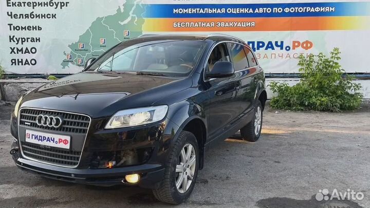 Воздуховод отопителя Audi Q7 (4L) 4L1820701