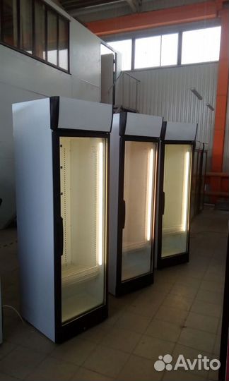 Холодильный шкаф б/у