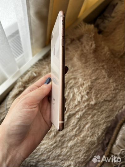 Телефон iPhone 8 plus