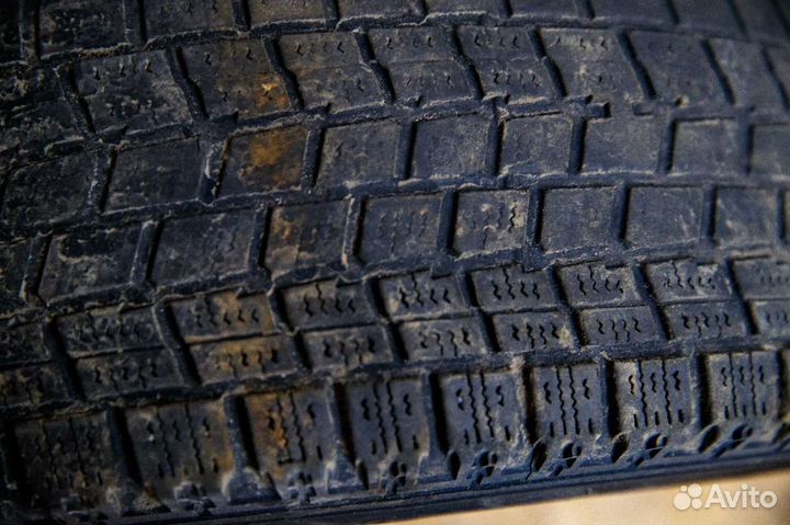 Bridgestone Blizzak DM-V1 175/70 R13