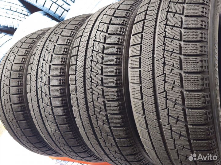 Bridgestone Blizzak VRX 235/50 R18