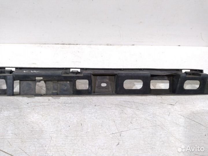 Кронштейн бампера задний Volkswagen Passat B6