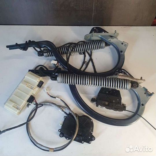 Электропривод багажника BMW 5 F10/F11/GTF07 2014г