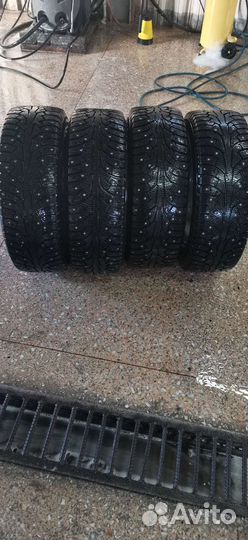 Nokian Tyres Hakkapeliitta 5 215/60 R16