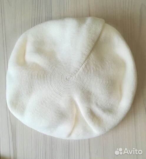 Берет шапка и перчатки (новые)