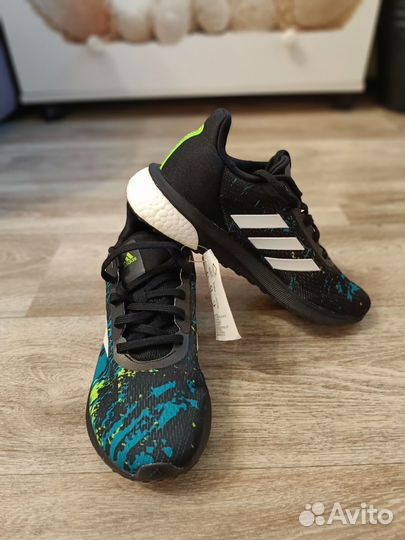 Кроссовки adidas