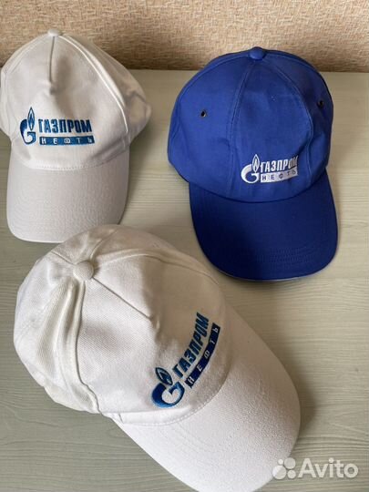 Кепки новые