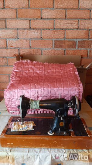 Швейная машина Подольская ручная