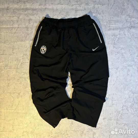 Винтажные широкие штаны Nike Juventus 98's