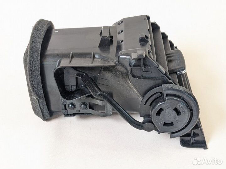 Воздуховод левый Nissan Serena C26 MR20 2013