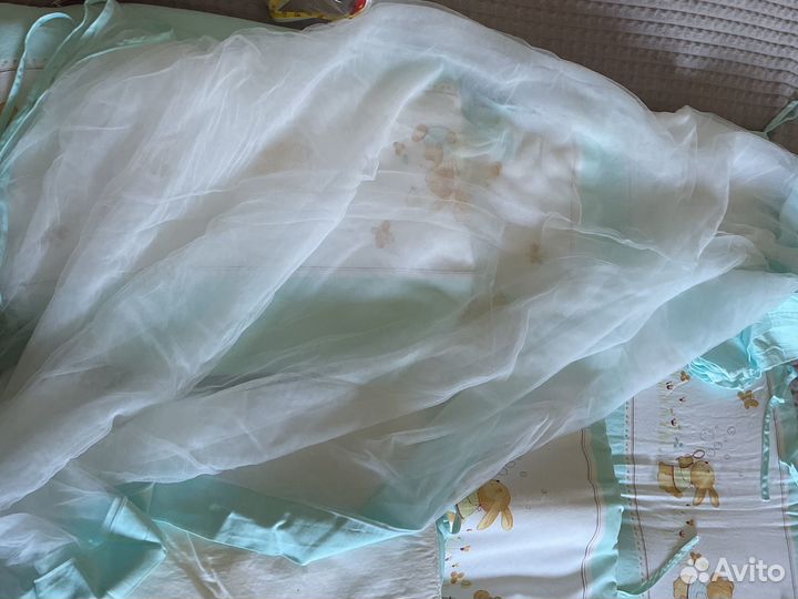 Бортики на кроватку с балдахином